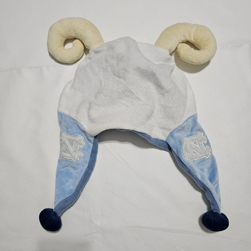 RARE North Carolina Tar Heels Ram Mascot Plush‎ Hat Fleece Winter Cap NCAA UNC